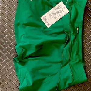 Lululemon play off the pleats skirt